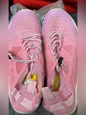 Ladies swim shoes